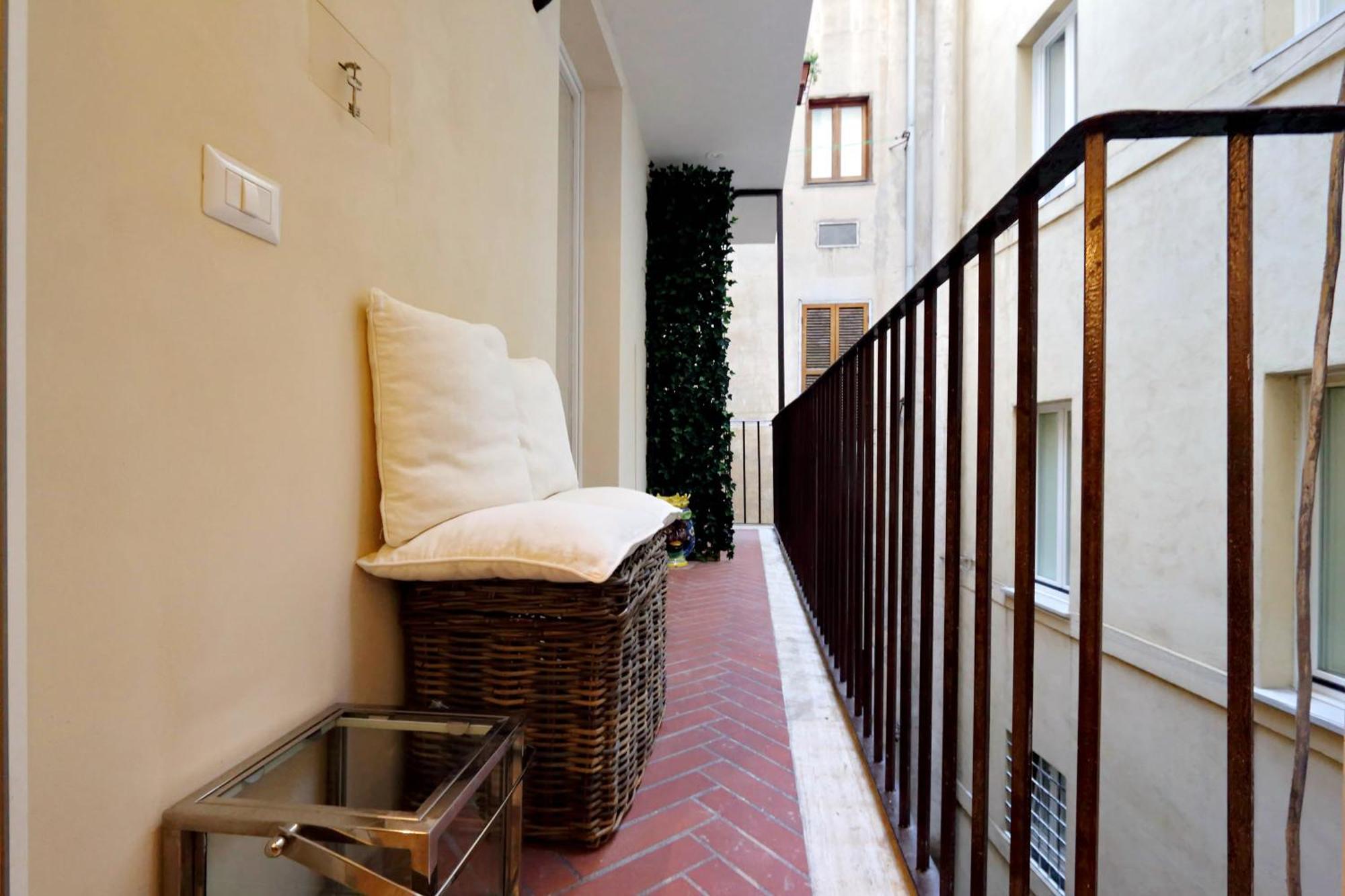 Luxury Charme Between Pantheon And Spanish Steps Rome Buitenkant foto