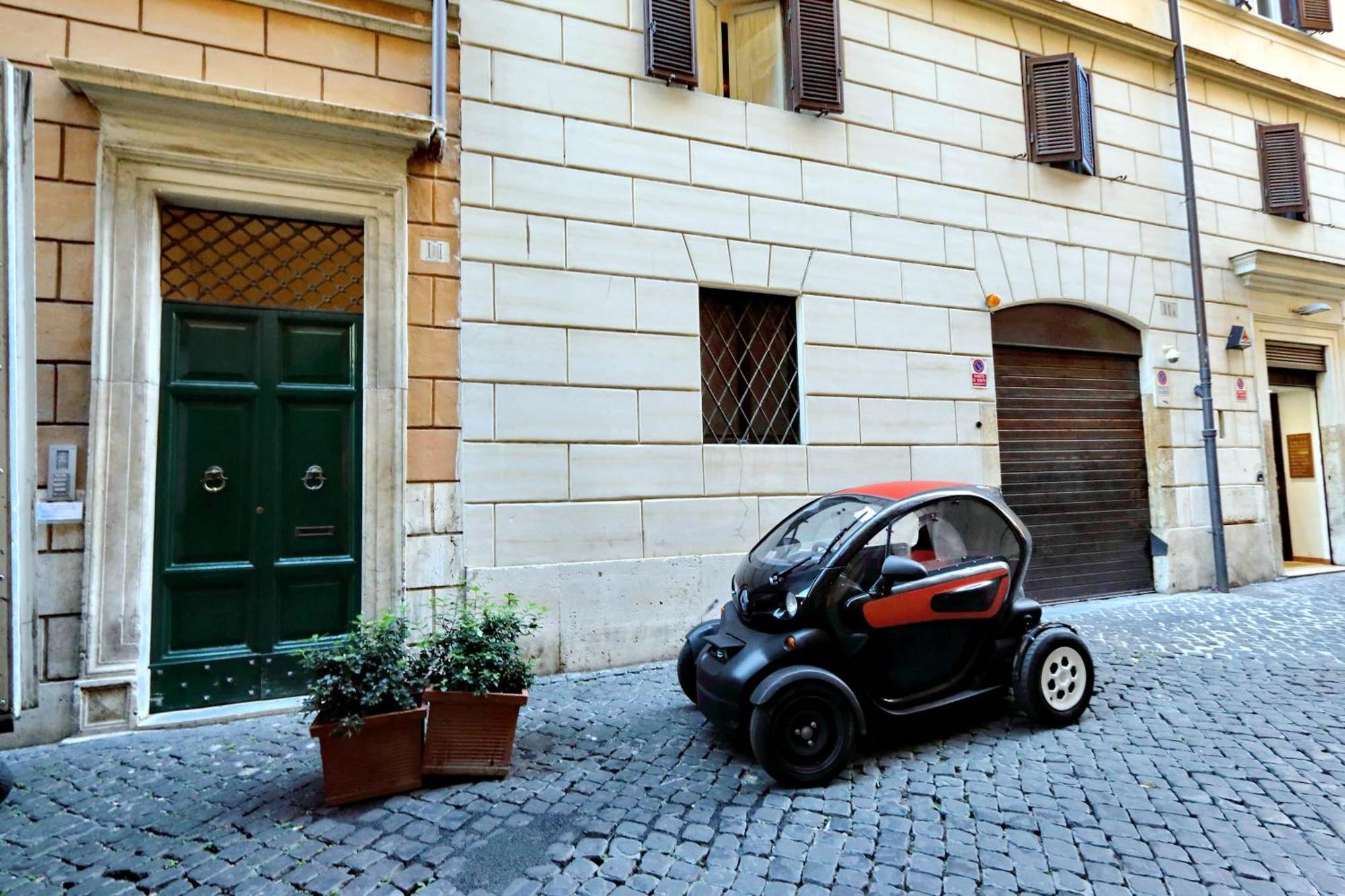 Luxury Charme Between Pantheon And Spanish Steps Rome Buitenkant foto